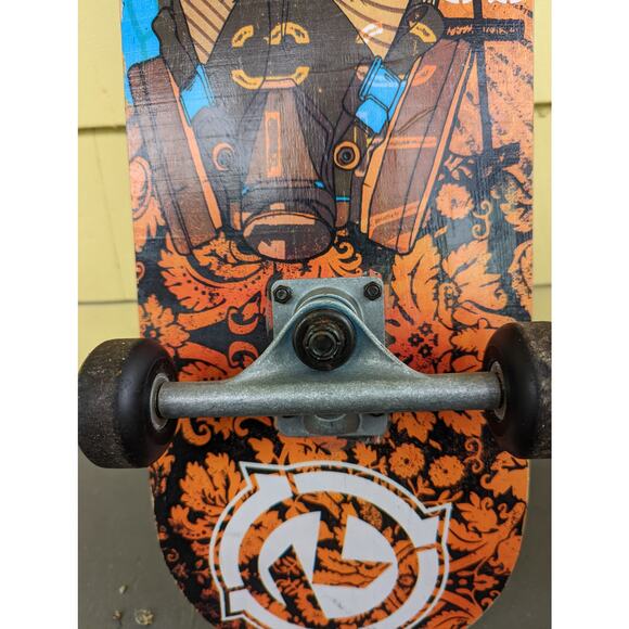 Kryptonics Skateboard -Logo Gas Mask- 50mm - Picture 4 of 10